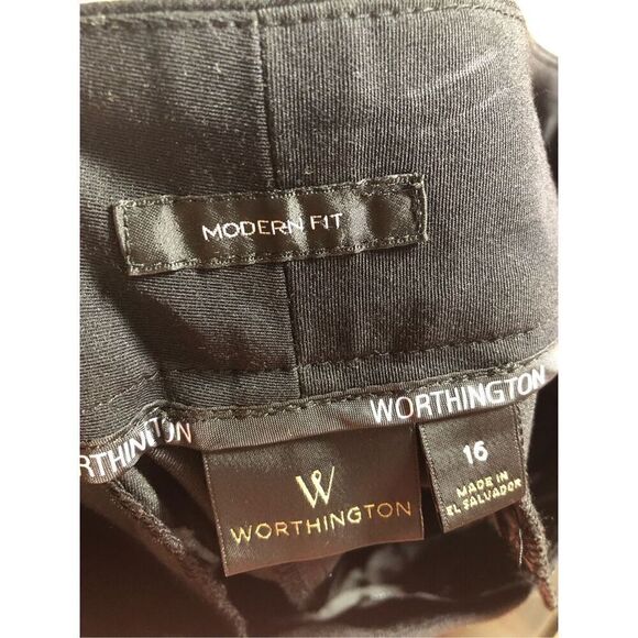 Worthington Modern Fit Size 16 Black with Gold Buttons Pants - Picture 2 of 4